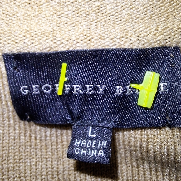 A Geoffrey Beene long sleeve turtleneck sweater in a size large. - Picture 3 of 5